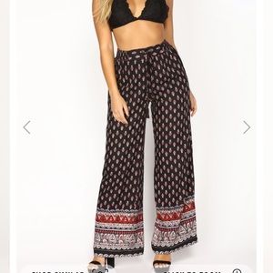 Fashion Nova navy print wide-leg woven pant